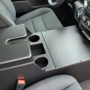 2019_Dodge_Ram_-_new_dash_NEW_brackets_original